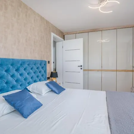 Ema Апартаменты Нивице