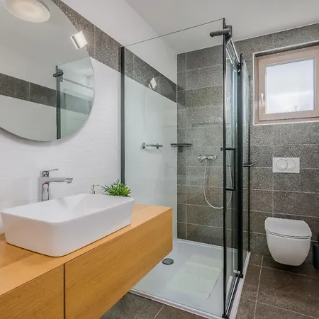 Ema Apartament *